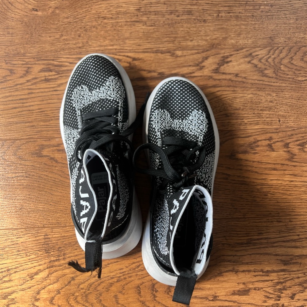 Pajar shoes